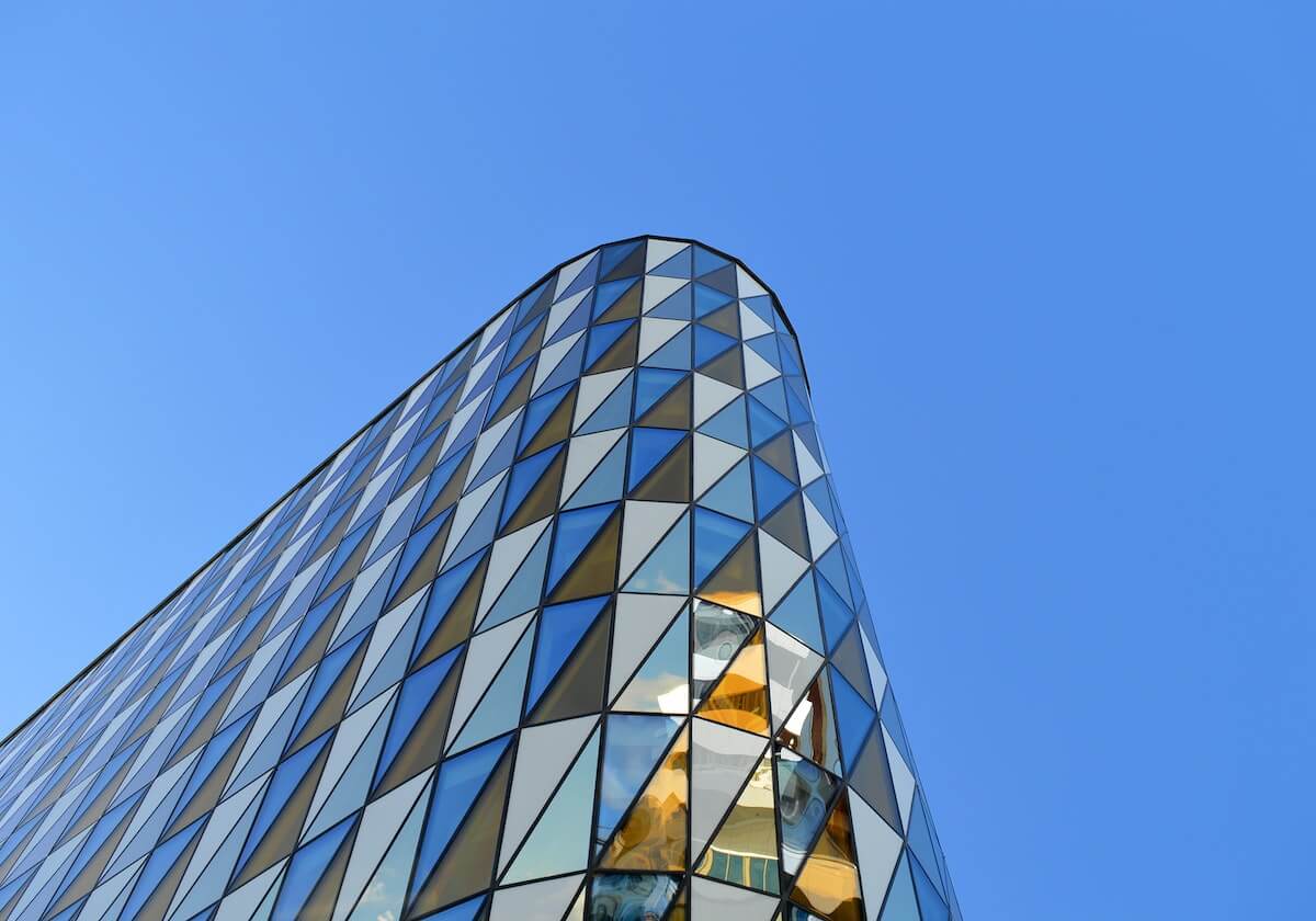 体育视频直播-北京国安赛前踩场训练：张玉宁、恩加德乌跟队训练，主帅参与其中