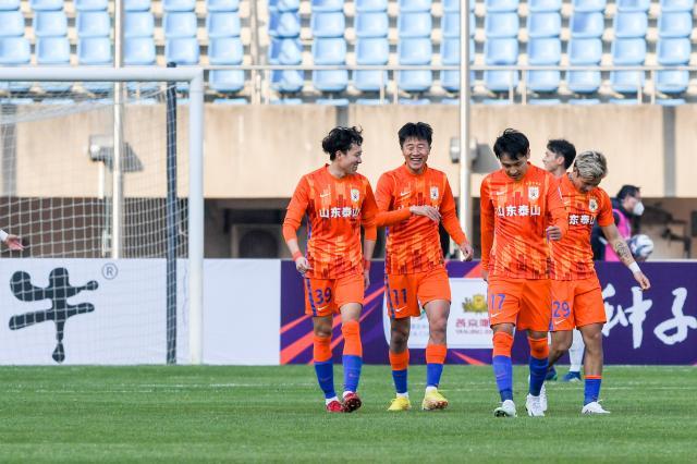 体育视频直播-双杀！泰山连续5年进足协杯4强 连冠须挫上海双雄