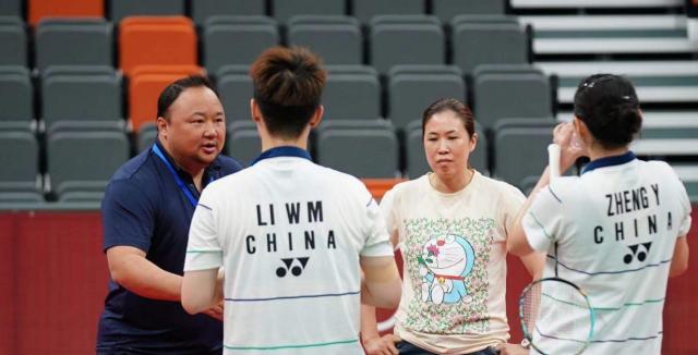 体育视频直播-邀请奥运冠军分享经验 张军期待年轻队员打出冲劲